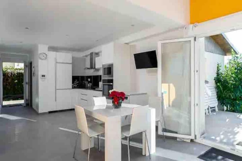 4 Pers - Le Garden - 10 Min De Disney Apartment บายญี-โรแม็งวีเญร์ ภายนอก รูปภาพ