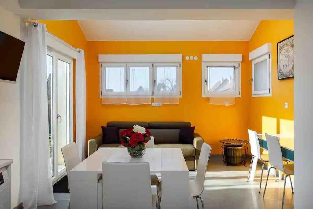 4 Pers - Le Garden - 10 Min De Disney Apartment บายญี-โรแม็งวีเญร์ ภายนอก รูปภาพ